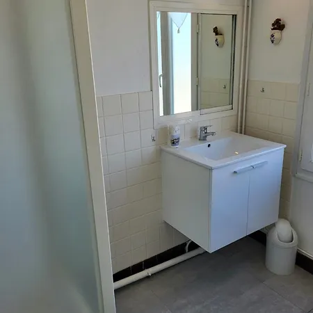 La Rose Des Vents. * Pirou