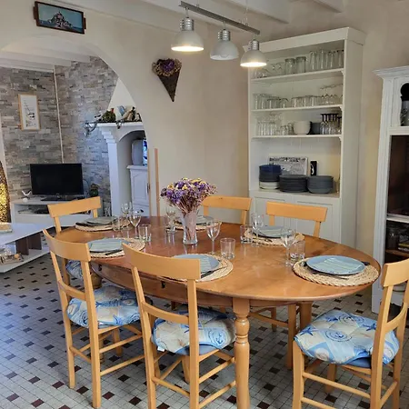 La Rose Des Vents. Tatil Evi Pirou